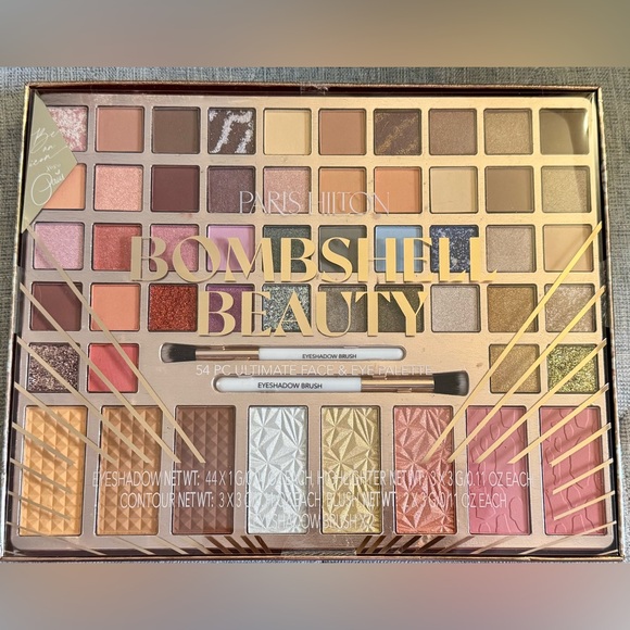 Paris Hilton Bombshell Beauty 54-Piece Ultimate Face & Eye Palette - Picture 1 of 11